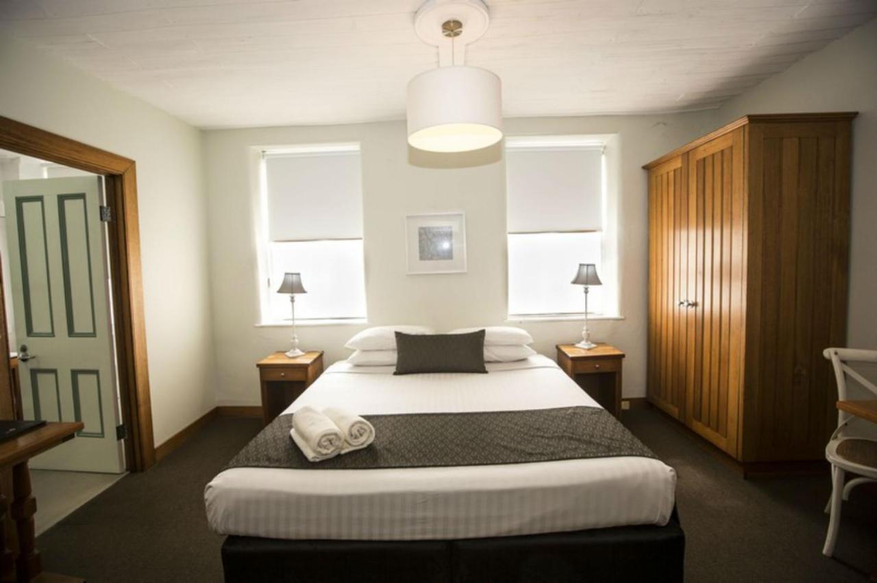 Seacombe House Motor Inn Port Fairy Kültér fotó