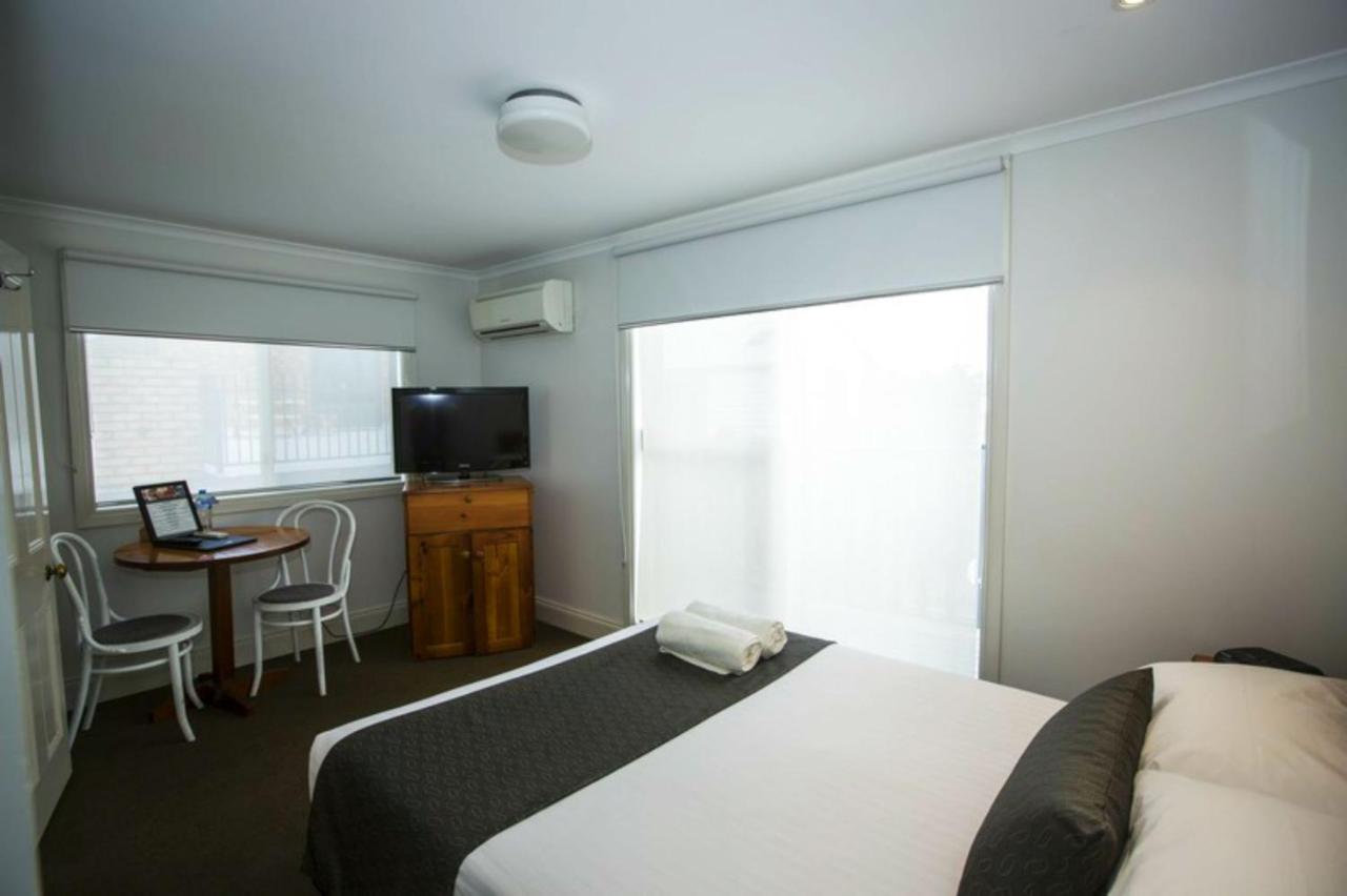 Seacombe House Motor Inn Port Fairy Kültér fotó